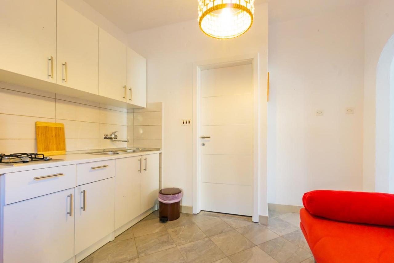 Kob Orog Good Location With Sea Views And Modern Decor Apartment Metajna Ngoại thất bức ảnh